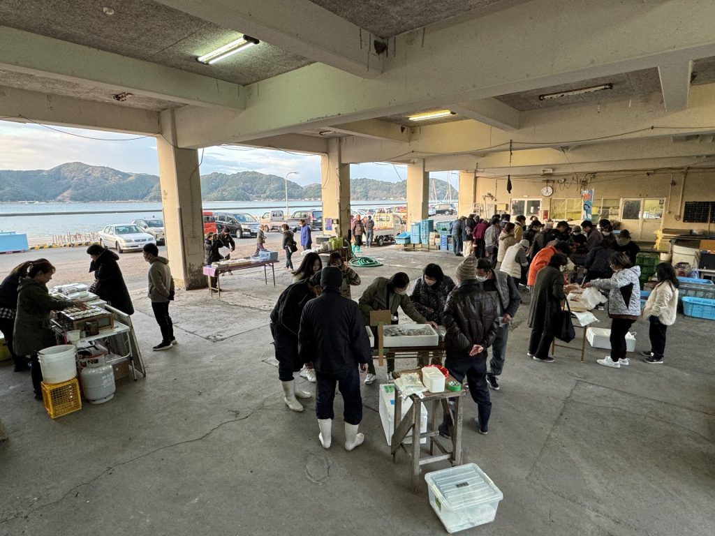 芦北町漁協朝市　第二土曜日午前７時より